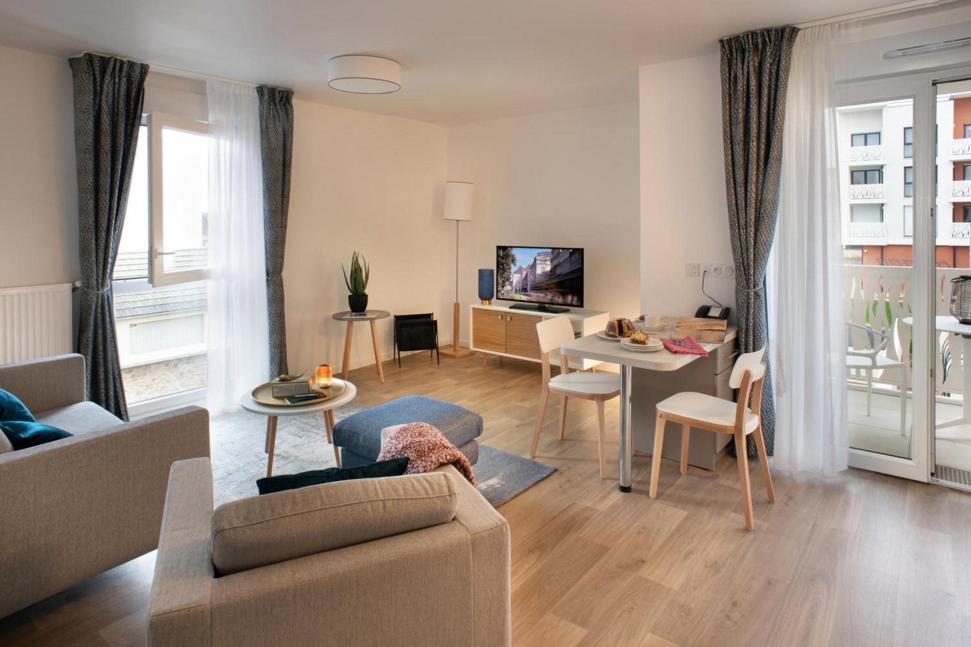 Domitys L'Oustaou Aparthotel Saint-Martin-de-Crau Exterior photo